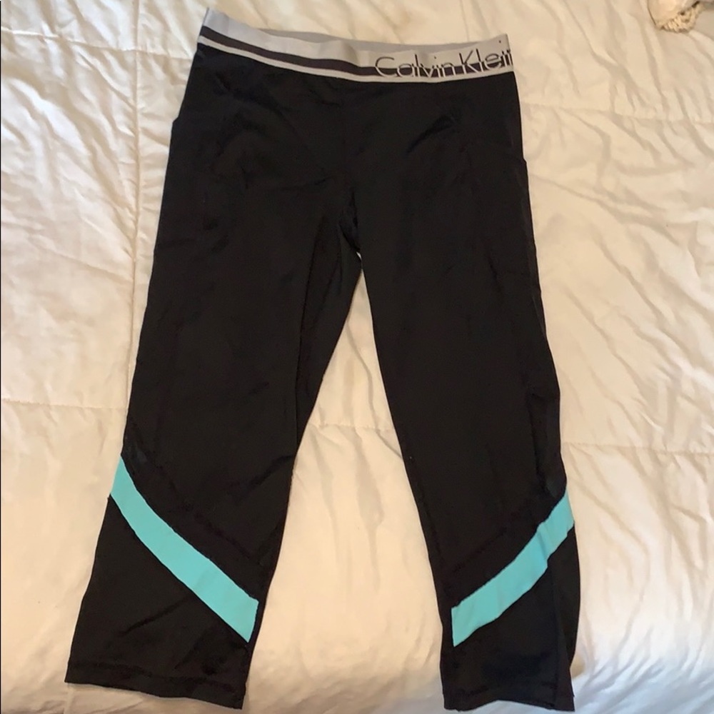 Calvin Klein Women’s Active Leggings Calf-Length